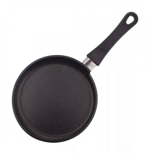 Pancake pan 24 cm AMT Frying Pans Fix black