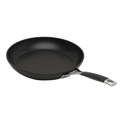 30 cm non-stick frying pan Le Creuset