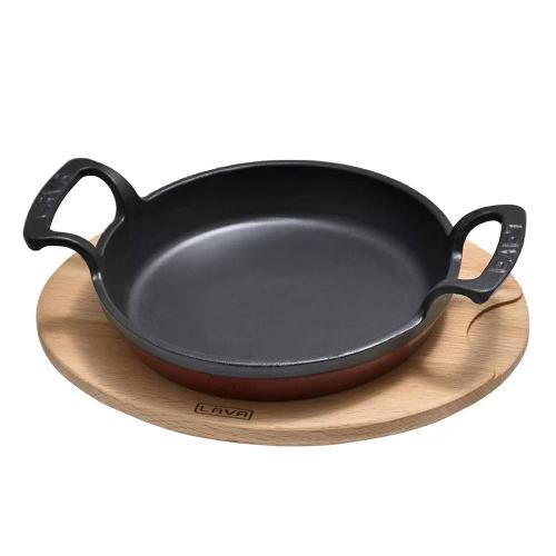 16 cm LAVA red cast iron serving pan on a stand