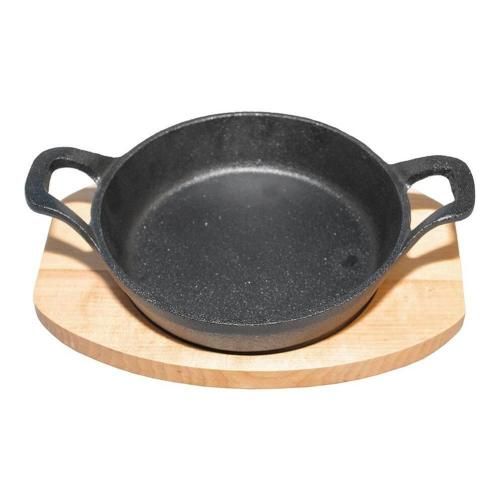 Frying pan on plywood base, 18 cm, cast iron, P.L. Proff Chef Line (71313). Proff Chef Line (713202/71047181)