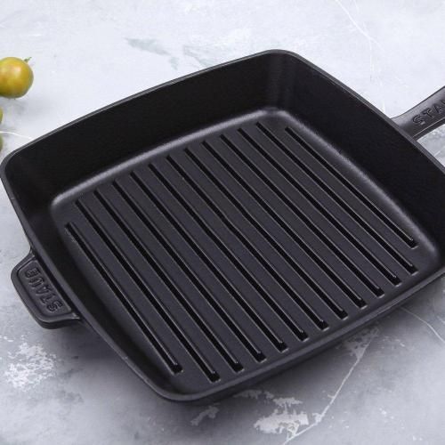 Grill pan 30x30 cm Staub black