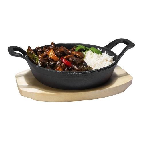 Serving pan on a wooden base. 15 cm round cast iron P.L. Proff Cuisine