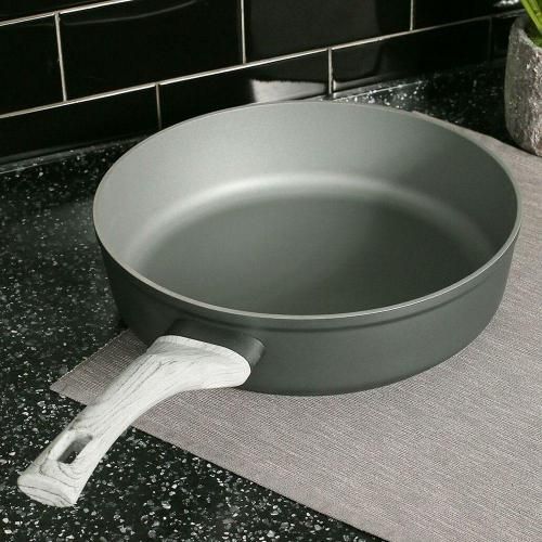 Non-stick pan 28 cm Nadoba Seda black